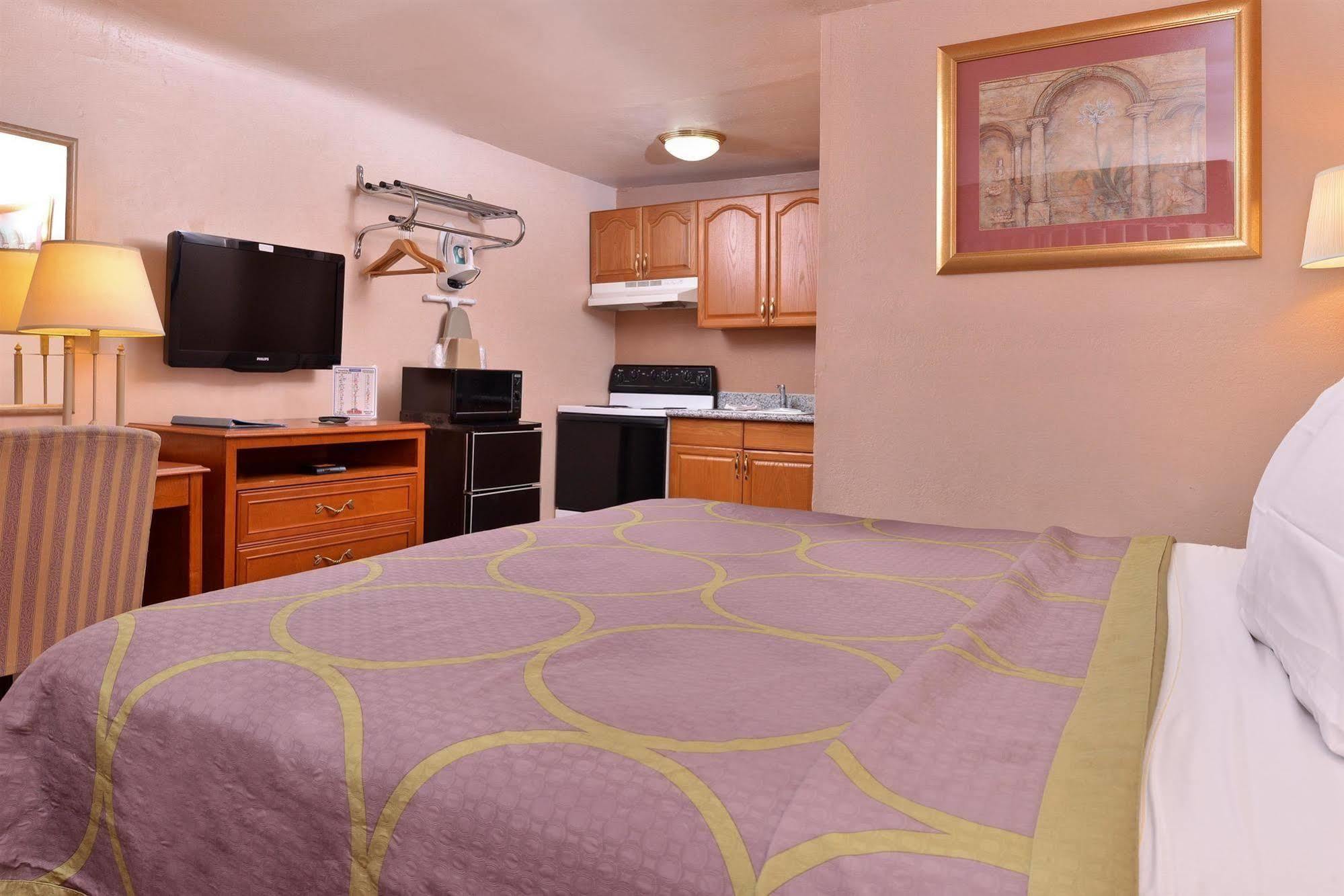 Americas Best Value Inn Юджин Экстерьер фото